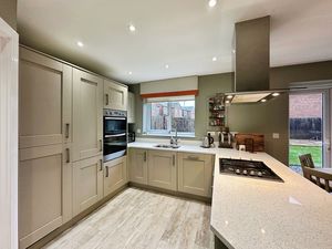 Photo 14- click for photo gallery